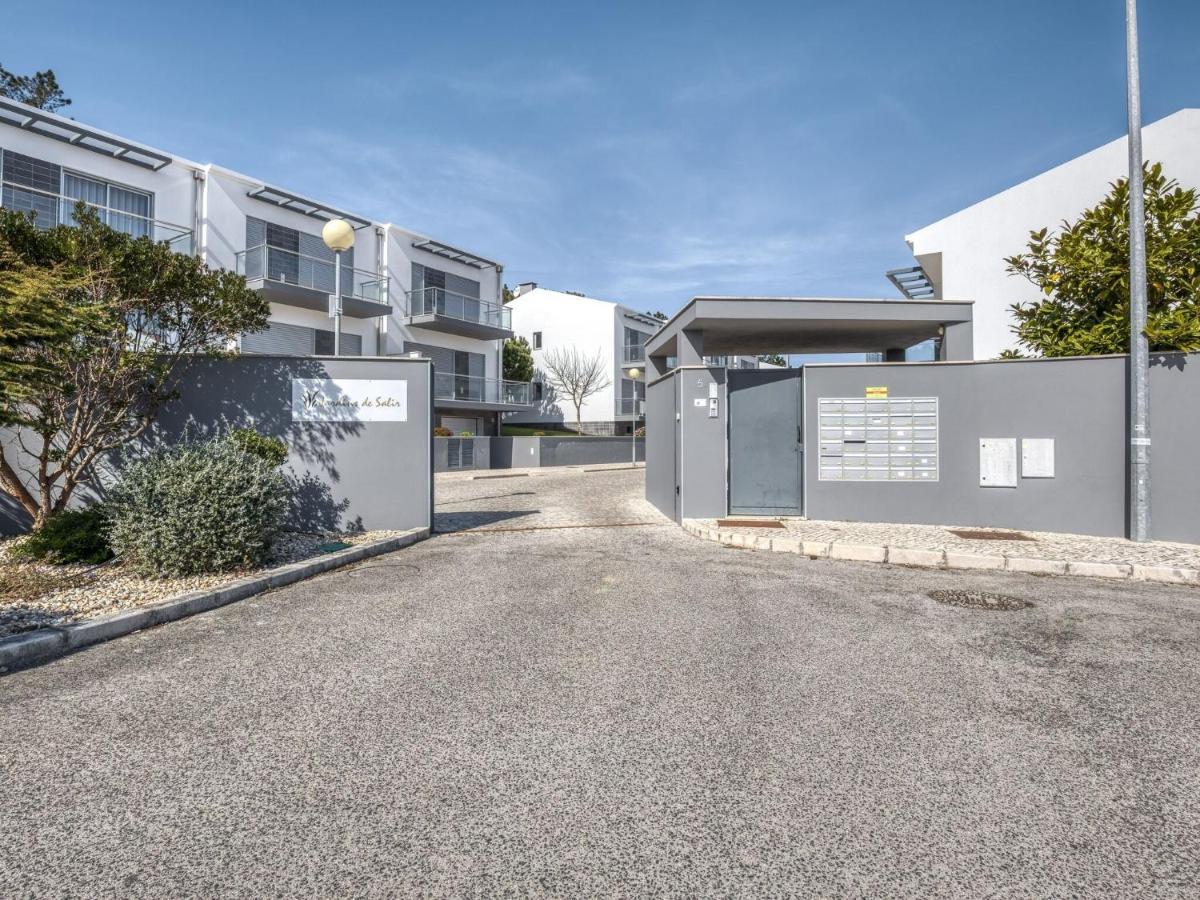 Modern Holiday Home In Salir Do Porto With Swimming Pool Salir de Porto ภายนอก รูปภาพ