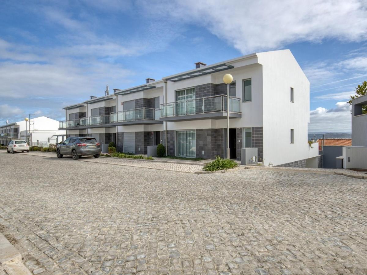 Modern Holiday Home In Salir Do Porto With Swimming Pool Salir de Porto ภายนอก รูปภาพ