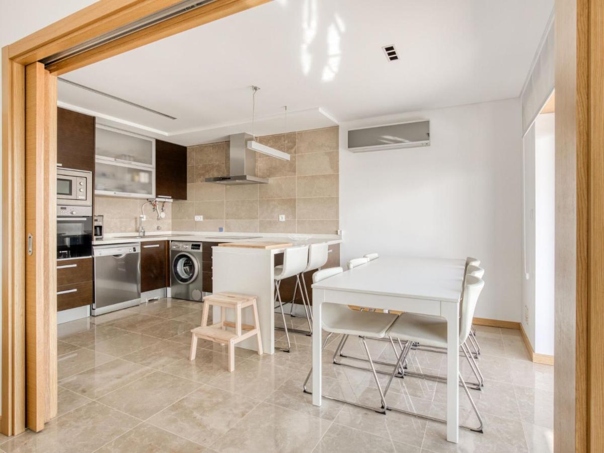 Modern Holiday Home In Salir Do Porto With Swimming Pool Salir de Porto ภายนอก รูปภาพ