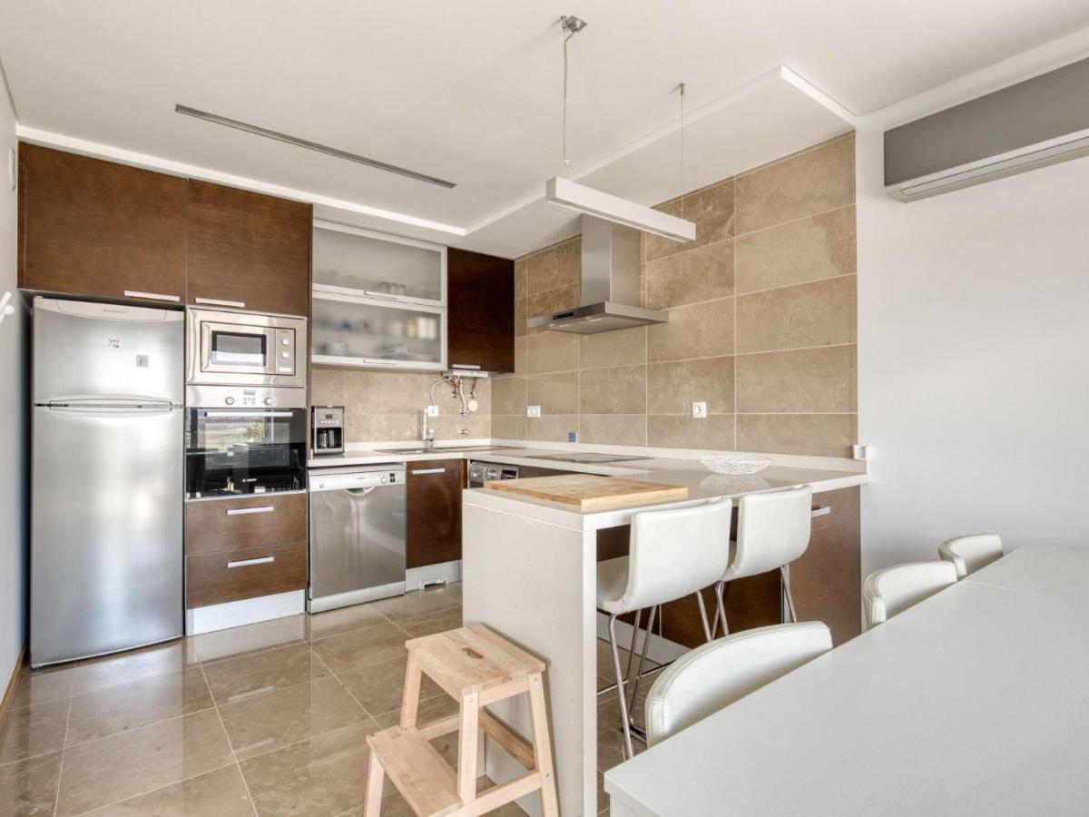 Modern Holiday Home In Salir Do Porto With Swimming Pool Salir de Porto ภายนอก รูปภาพ