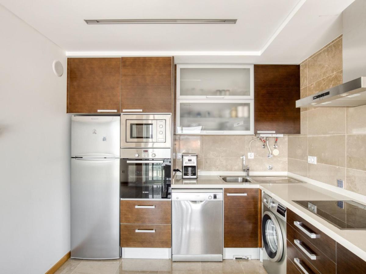 Modern Holiday Home In Salir Do Porto With Swimming Pool Salir de Porto ภายนอก รูปภาพ