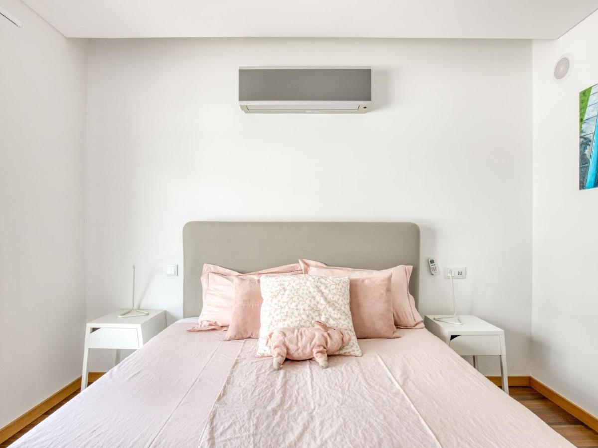 Modern Holiday Home In Salir Do Porto With Swimming Pool Salir de Porto ภายนอก รูปภาพ