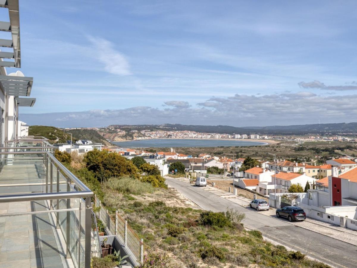 Modern Holiday Home In Salir Do Porto With Swimming Pool Salir de Porto ภายนอก รูปภาพ