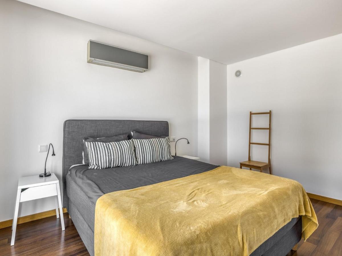 Modern Holiday Home In Salir Do Porto With Swimming Pool Salir de Porto ภายนอก รูปภาพ