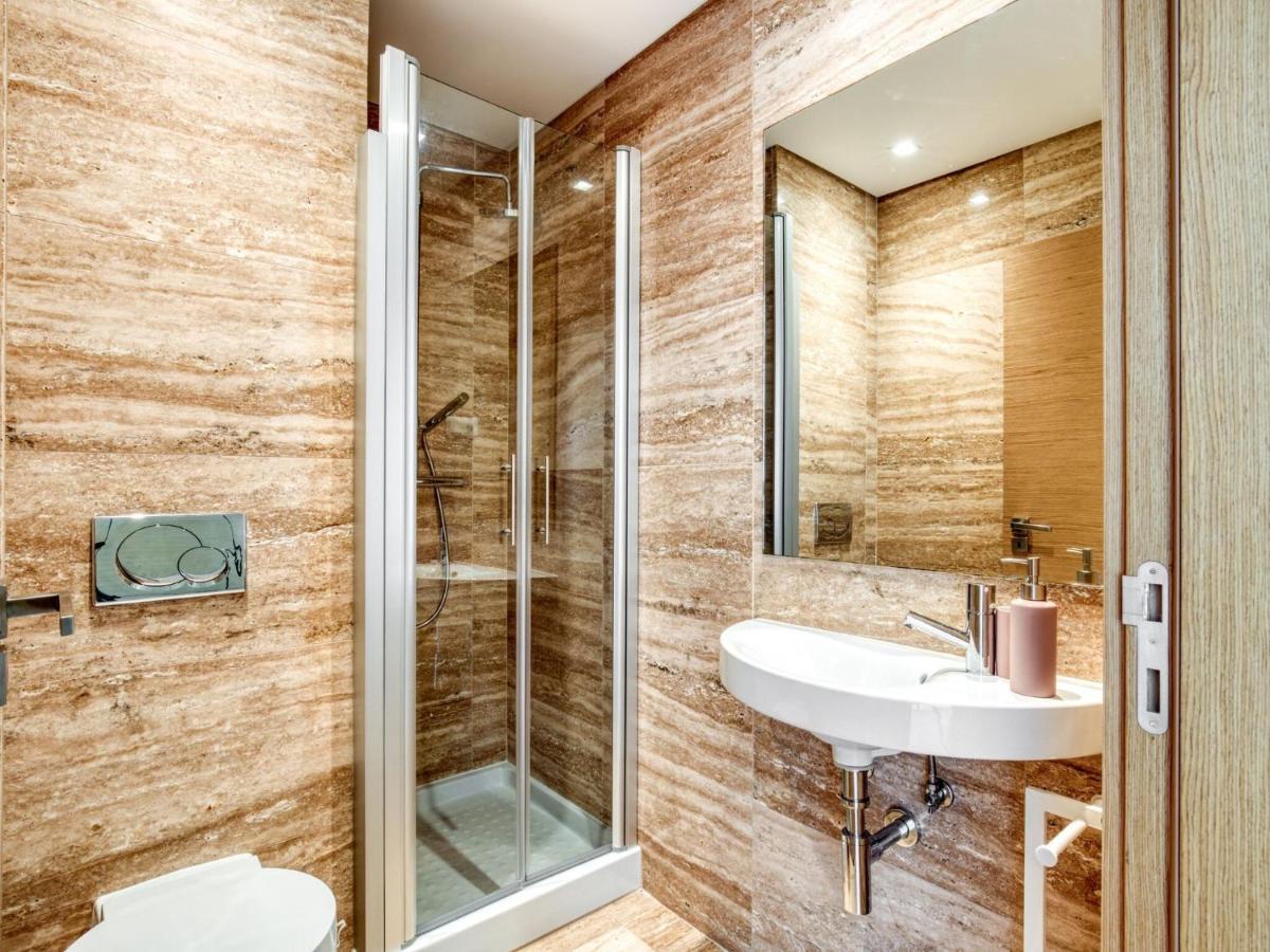 Modern Holiday Home In Salir Do Porto With Swimming Pool Salir de Porto ภายนอก รูปภาพ