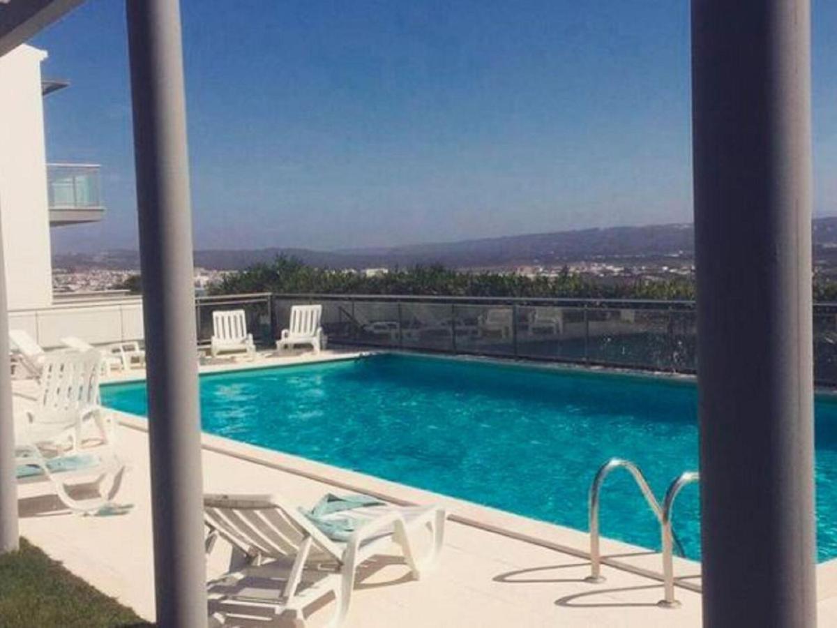 Modern Holiday Home In Salir Do Porto With Swimming Pool Salir de Porto ภายนอก รูปภาพ